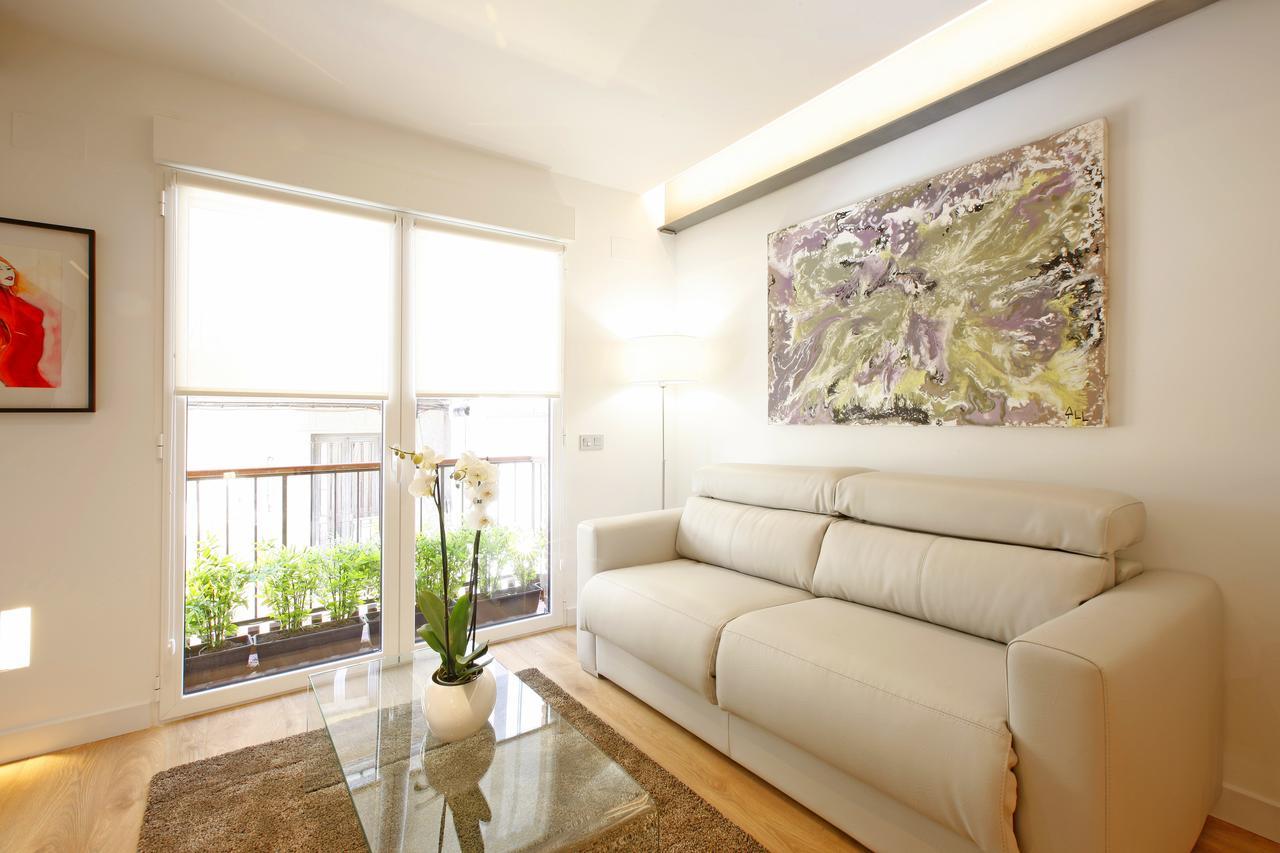 Gran Via Suites Madrid Exterior foto