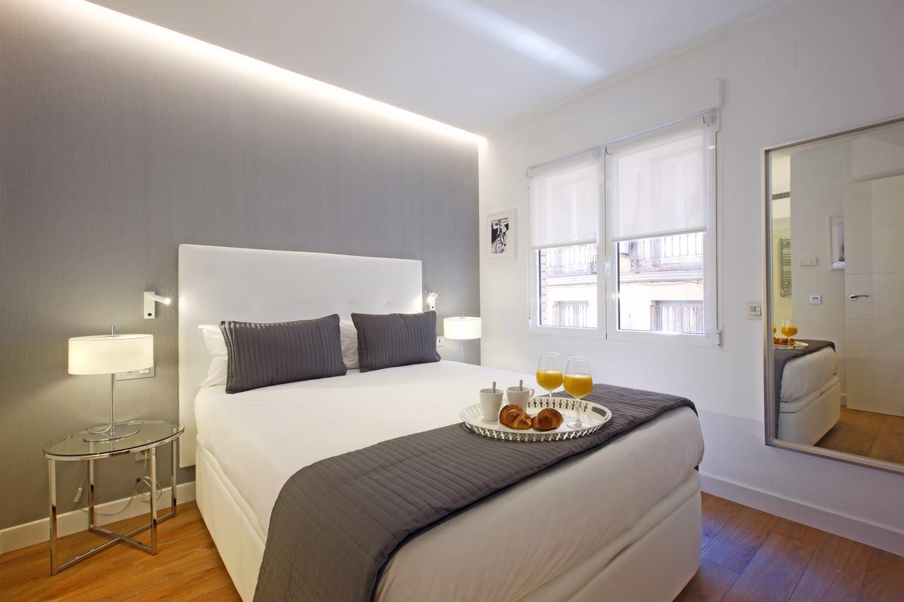 Gran Via Suites Madrid Exterior foto